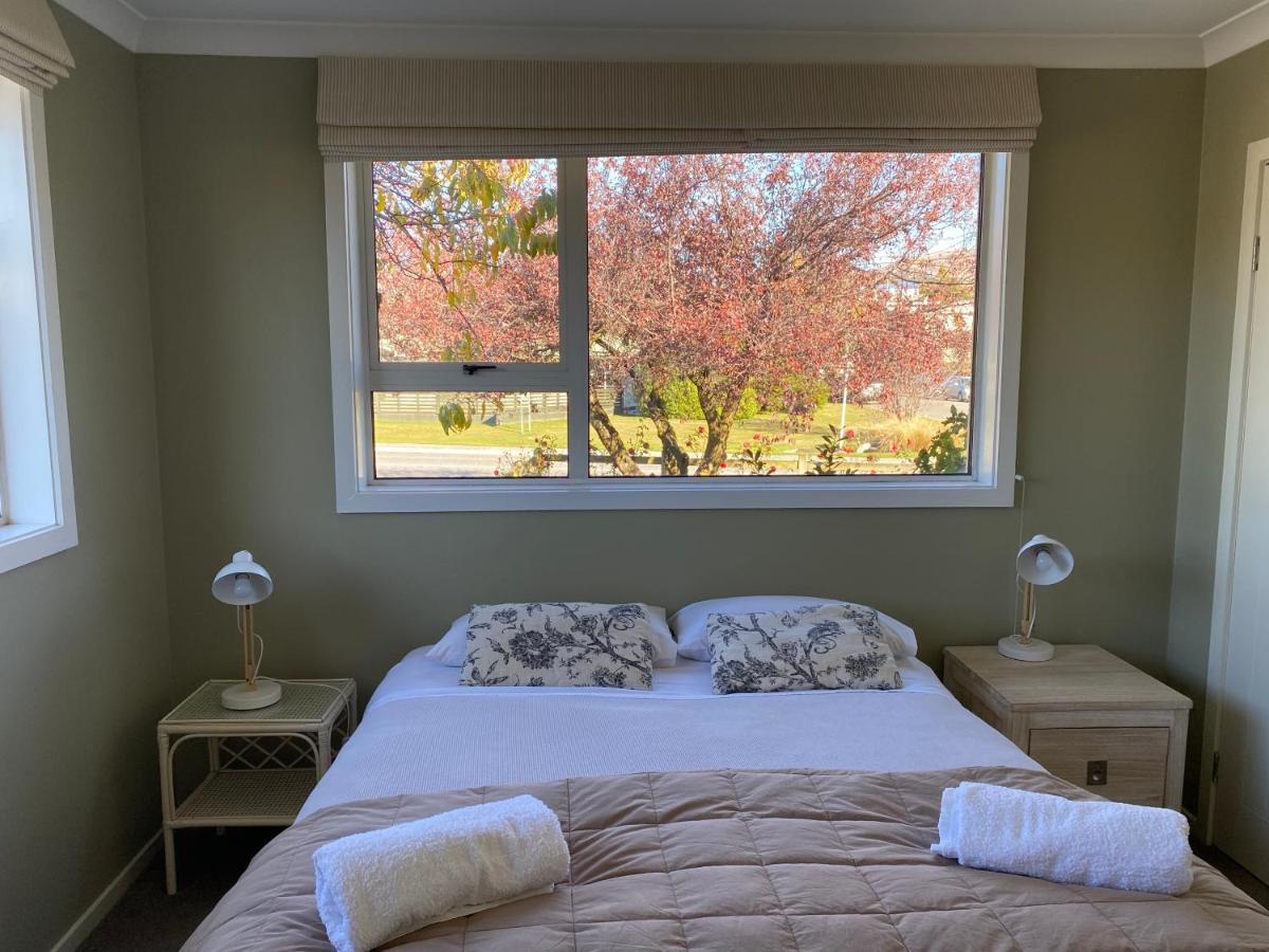 Amazing Aubrey, Walk To Bremner Bay Villa Wanaka Esterno foto